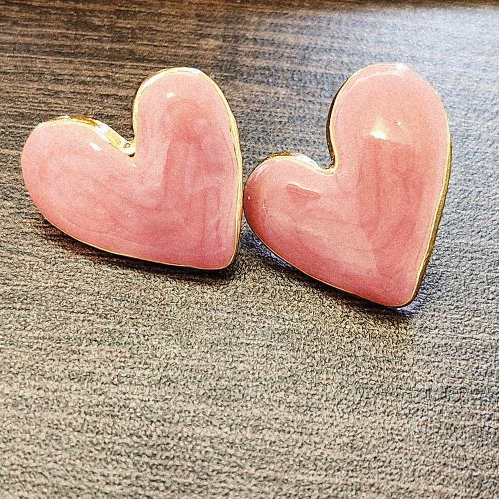 Pink Marbled Enamel Heart Stud Earrings Gold Tone Oversized Romantic Jewelry 1"